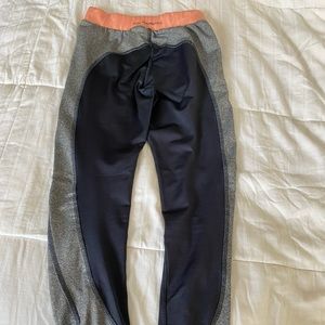 NWOT girls performance leggings